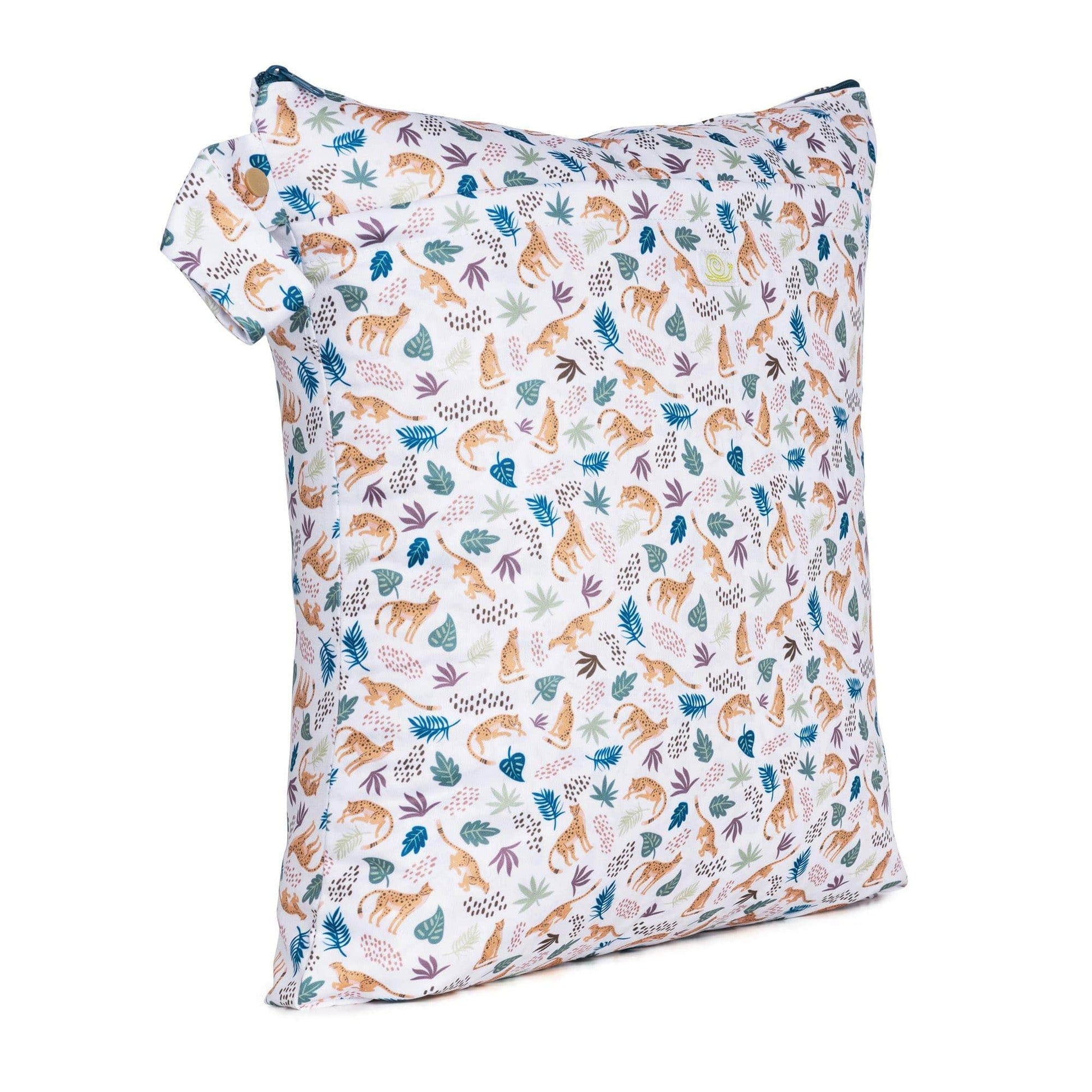 Saco para fraldas da marca Baba+Boo Cheetahs tamanho médio